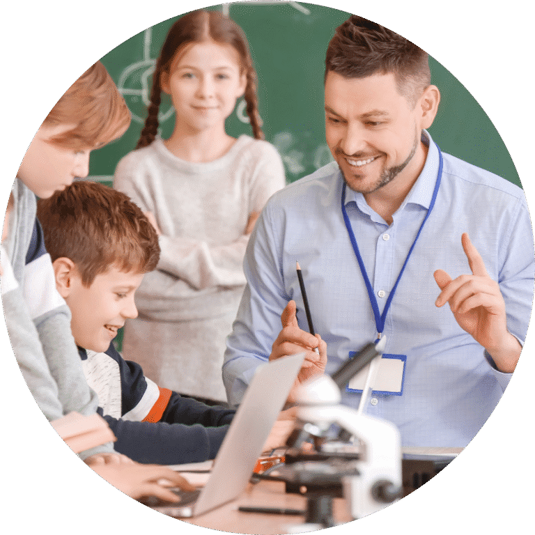 Organising Students BLOG image of a teacher demonstrating something in a classroom
